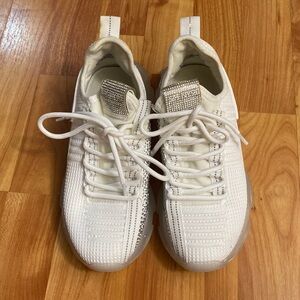 Steve Madden sneakers size 5.5